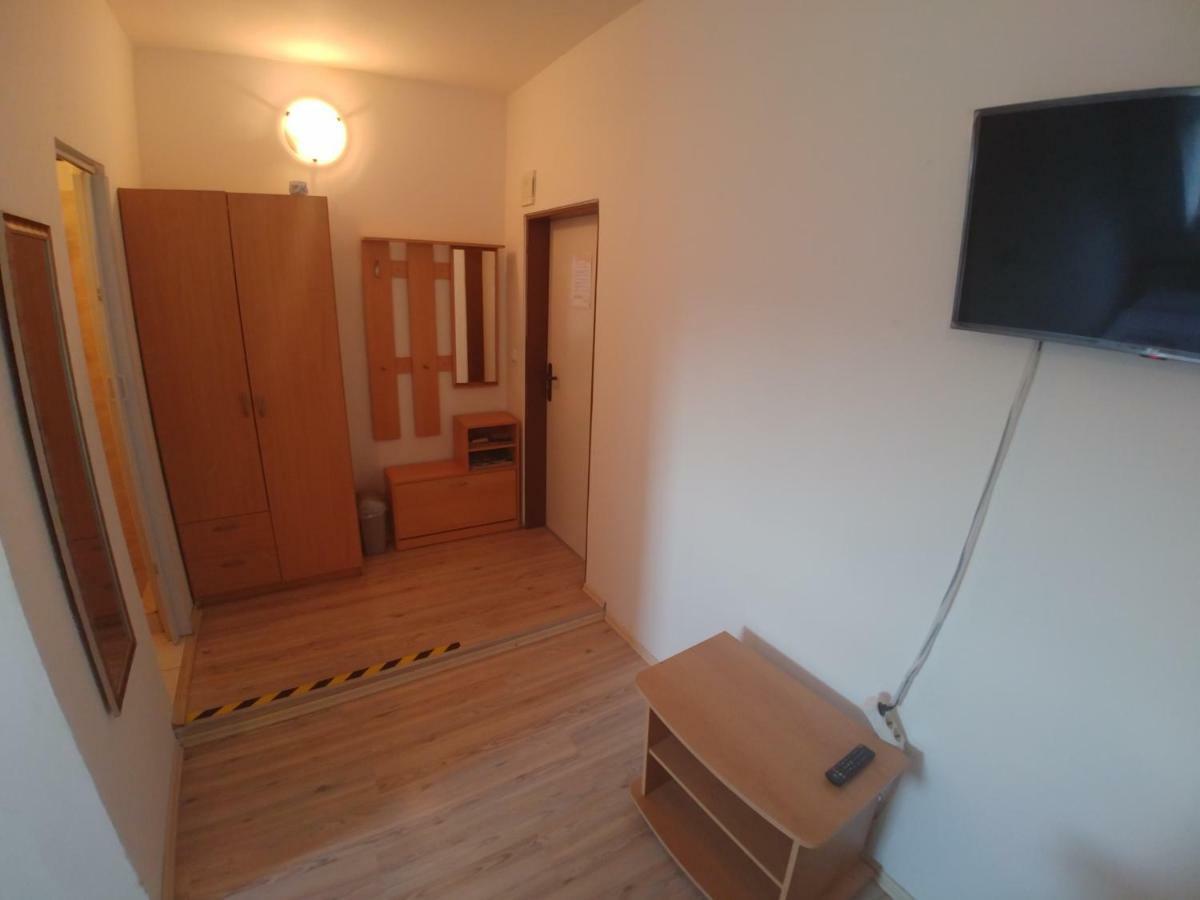 KV APARTMANS Varšavská Karlovy Vary Exteriér fotografie