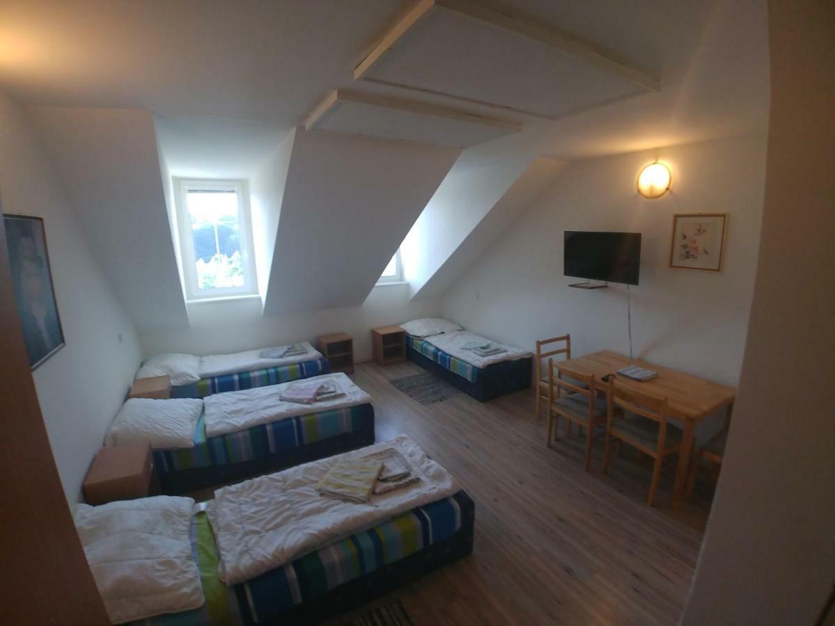 KV APARTMANS Varšavská Karlovy Vary Exteriér fotografie